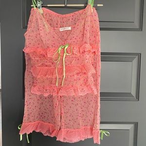 NWOT pretty lingerie set Size M